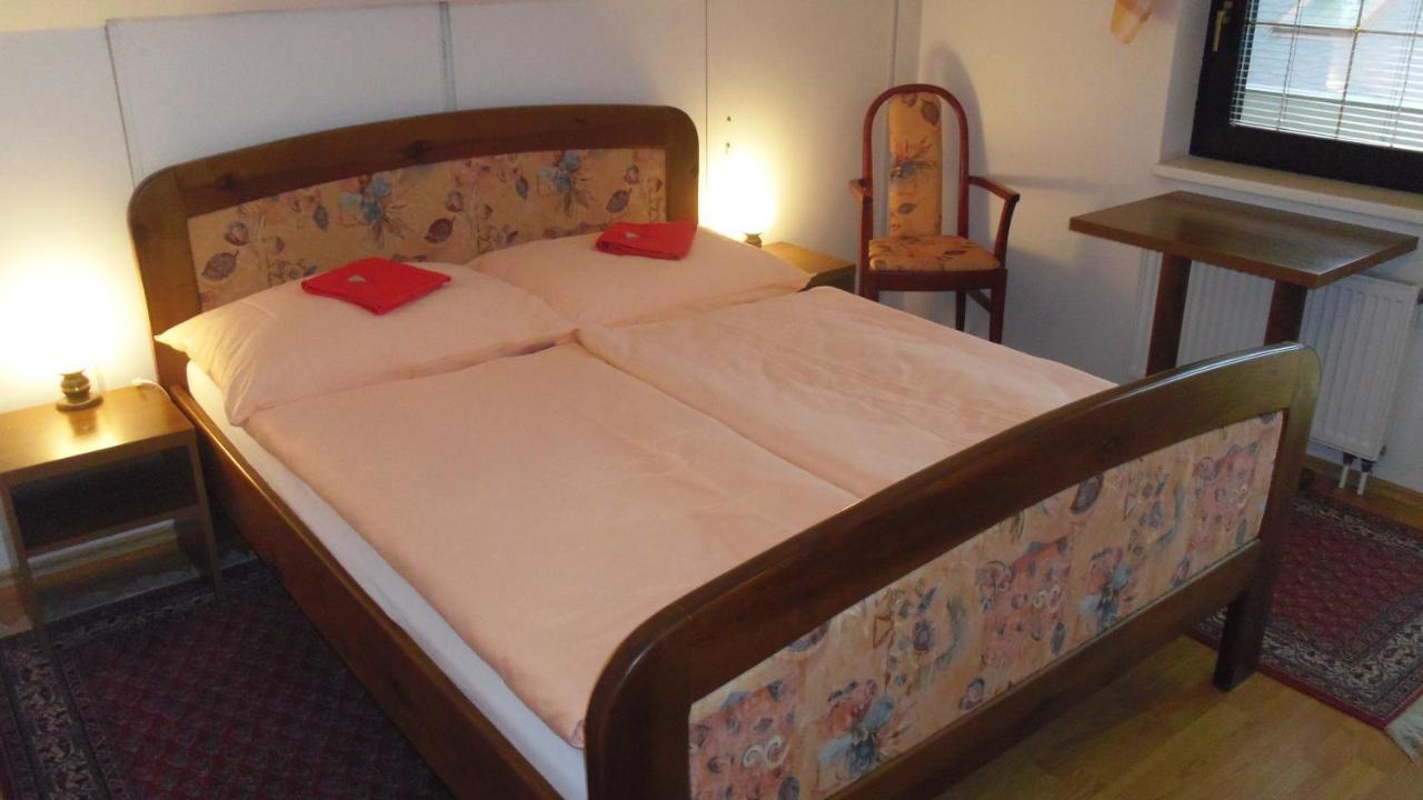 Pension Karolina Trnava 外观 照片